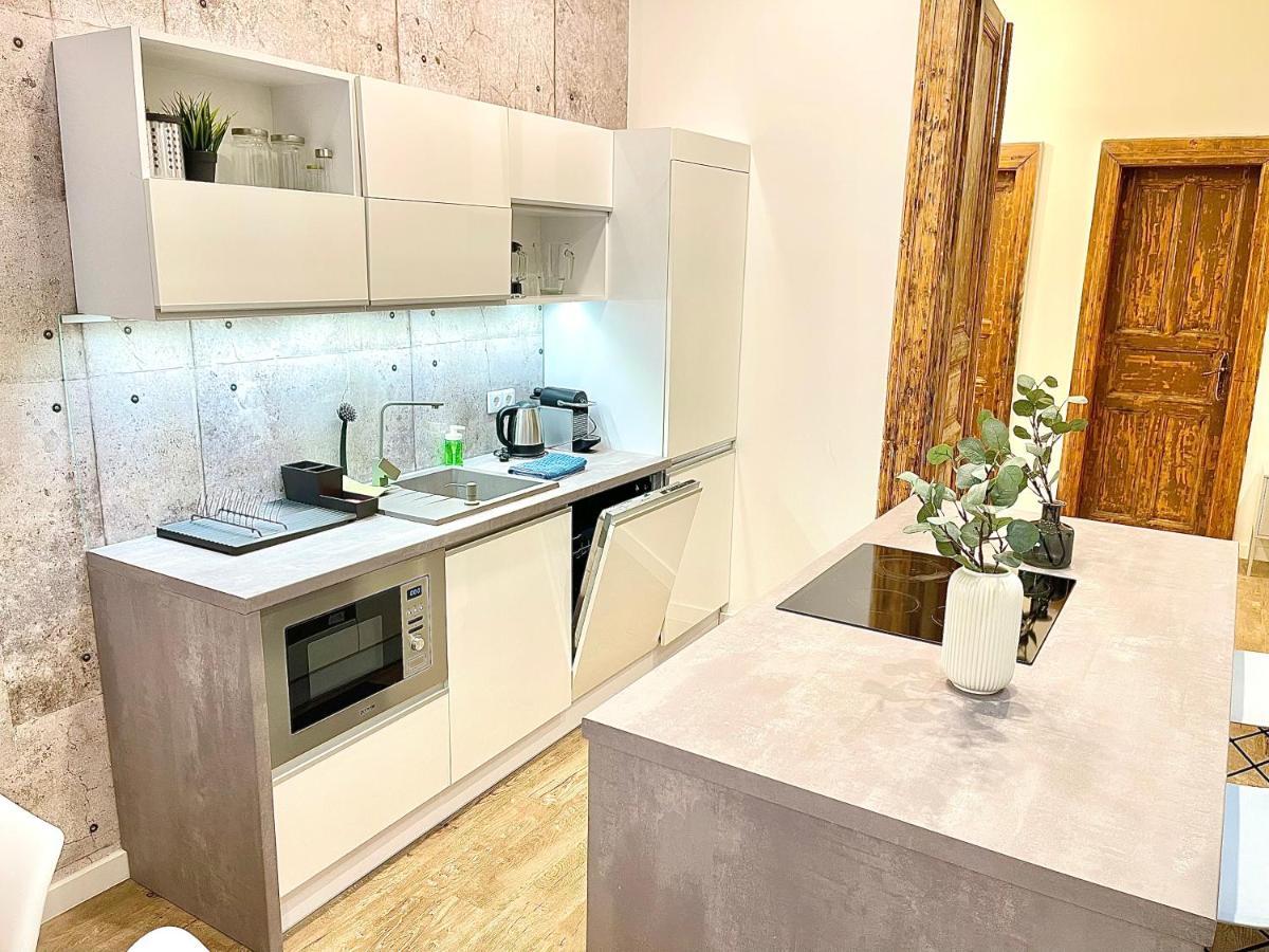 Dream Design Apartment - 3 Bedrooms & Finn Sauna Budapest Exteriör bild