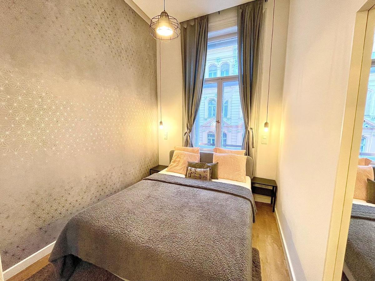 Dream Design Apartment - 3 Bedrooms & Finn Sauna Budapest Exteriör bild
