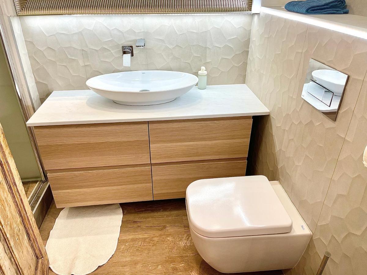 Dream Design Apartment - 3 Bedrooms & Finn Sauna Budapest Exteriör bild
