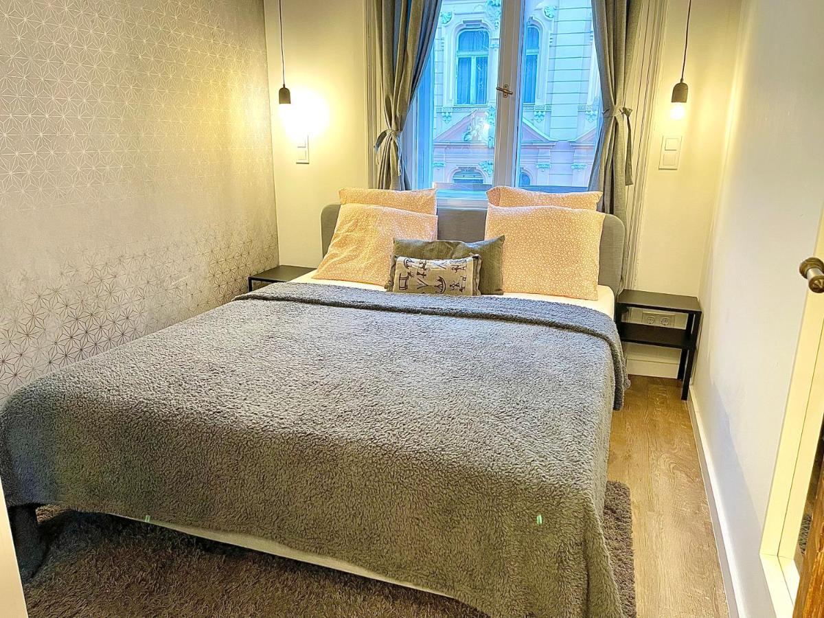 Dream Design Apartment - 3 Bedrooms & Finn Sauna Budapest Exteriör bild